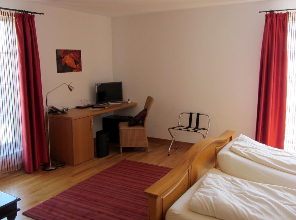 Hotel Weinblatt Sommerach Zimmer foto